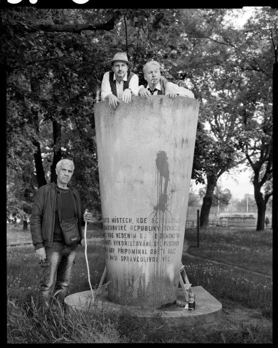 Pasáček mraků, Martin Stöhr, Patrik Linhart a plechovka Starobrna, foto: Roman Franc