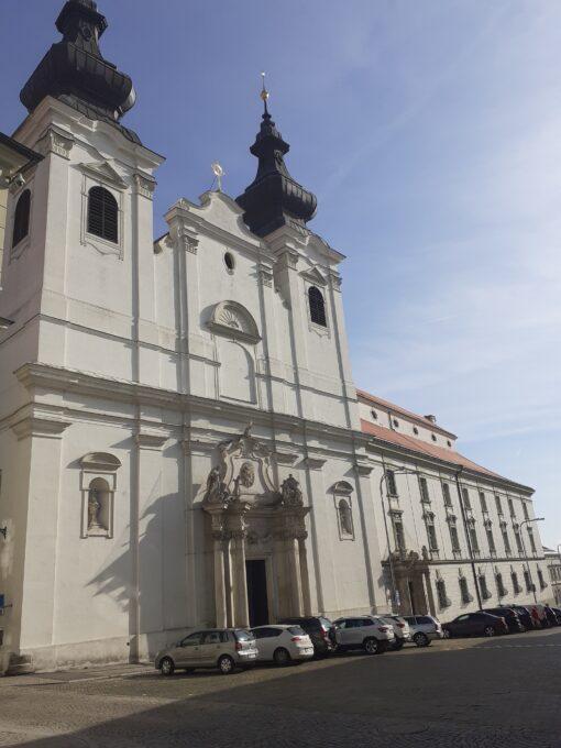 Kostel Nalezení sv. Kříže a dominikánský klášter